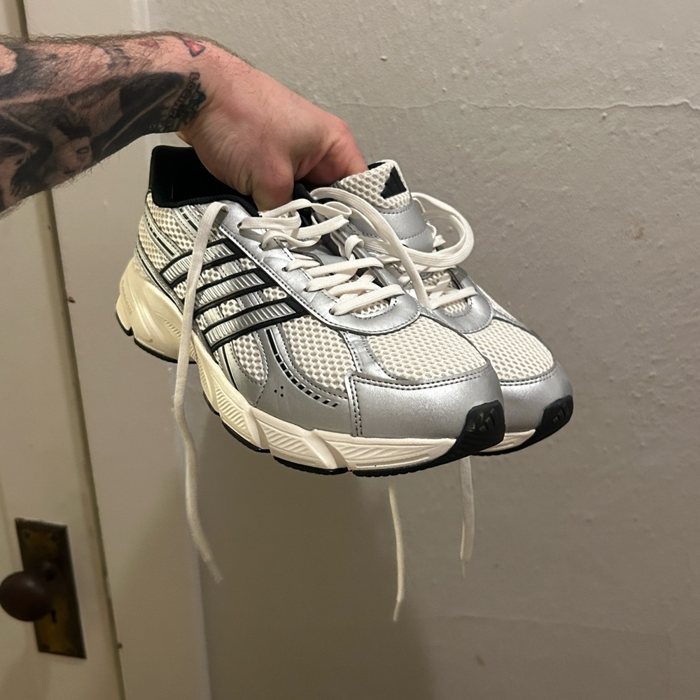 Adidas adistar Running Shoe 8.5